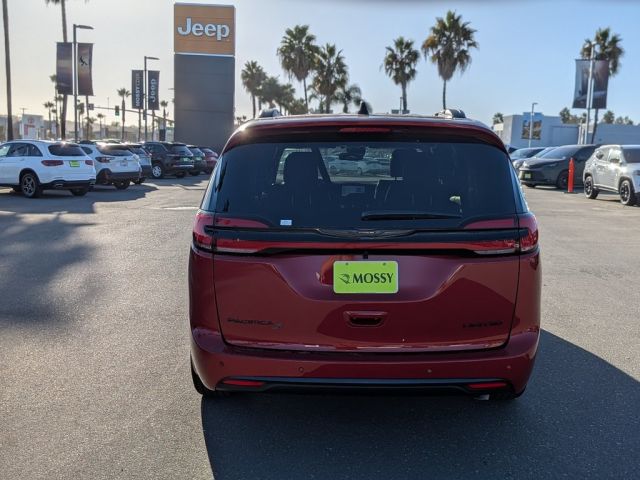2026 Chrysler Pacifica Limited 2026 Chrysler Pacifica Limited