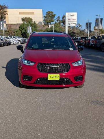 2026 Chrysler Pacifica Limited