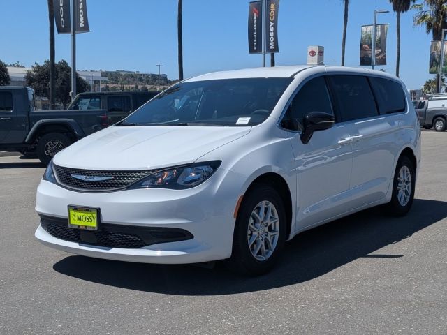 2026 Chrysler Voyager LX 2026 Chrysler Voyager LX