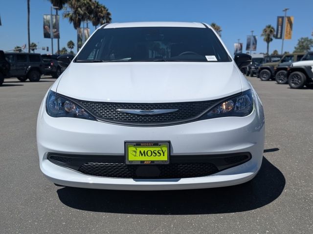 2026 Chrysler Voyager LX 2026 Chrysler Voyager LX