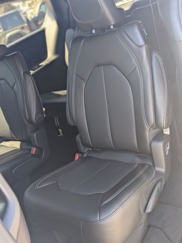 2026 Chrysler Voyager LX 2026 Chrysler Voyager LX