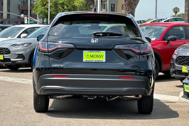 2026 Honda HR-V LX