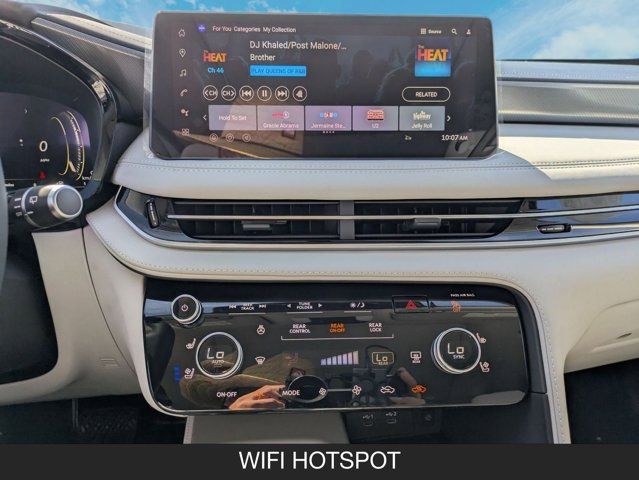 2026 INFINITI QX60 LUXE 2026 INFINITI QX60 LUXE