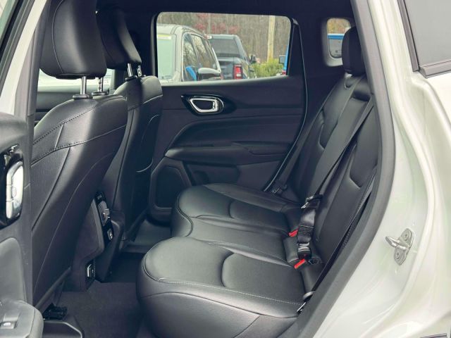 2026 Jeep Compass Limited Altitude 4x4 2026 Jeep Compass Limited Altitude 4x4