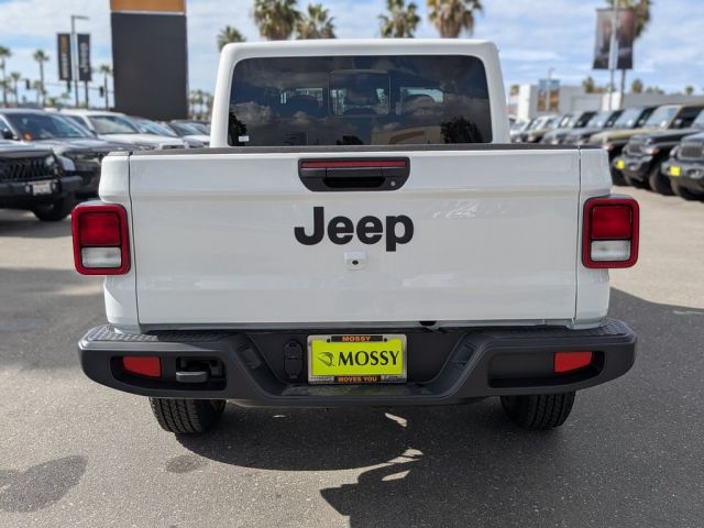 2026 Jeep Gladiator Sport S