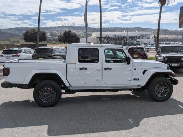2026 Jeep Gladiator Sport S