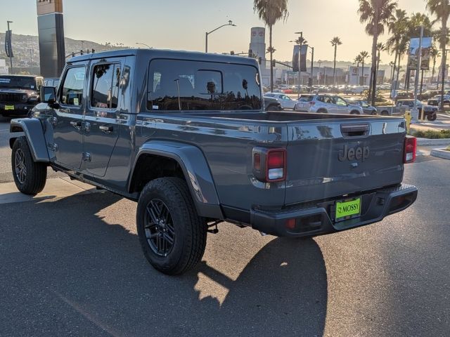 2026 Jeep Gladiator Sport S 2026 Jeep Gladiator Sport S
