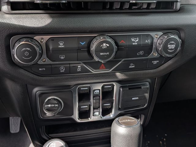 2026 Jeep Gladiator Sport S 2026 Jeep Gladiator Sport S