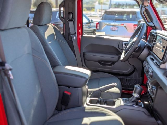 2026 Jeep Gladiator Sport S