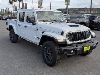 2026 Jeep Gladiator Sport S 2026 Jeep Gladiator Sport S