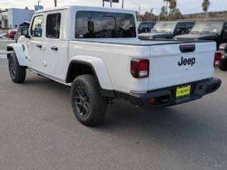2026 Jeep Gladiator Sport S 2026 Jeep Gladiator Sport S