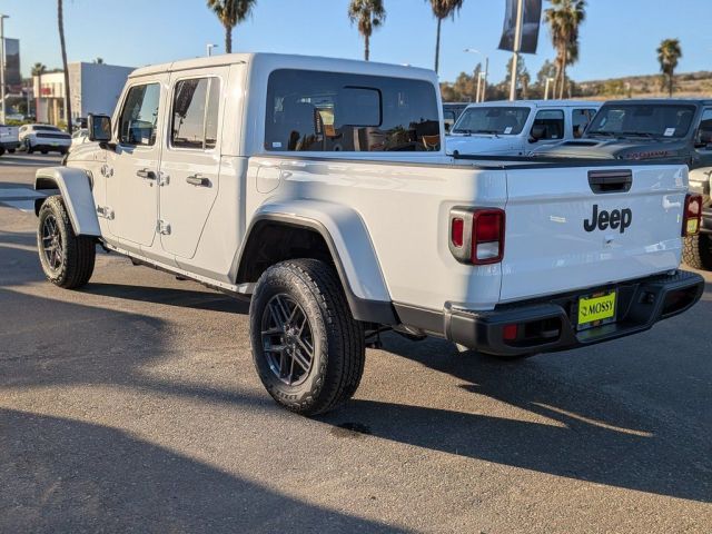 2026 Jeep Gladiator Sport S