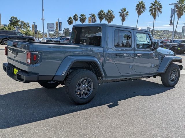 2026 Jeep Gladiator Sport S 2026 Jeep Gladiator Sport S
