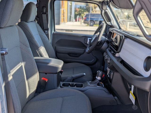 2026 Jeep Gladiator Sport S 2026 Jeep Gladiator Sport S