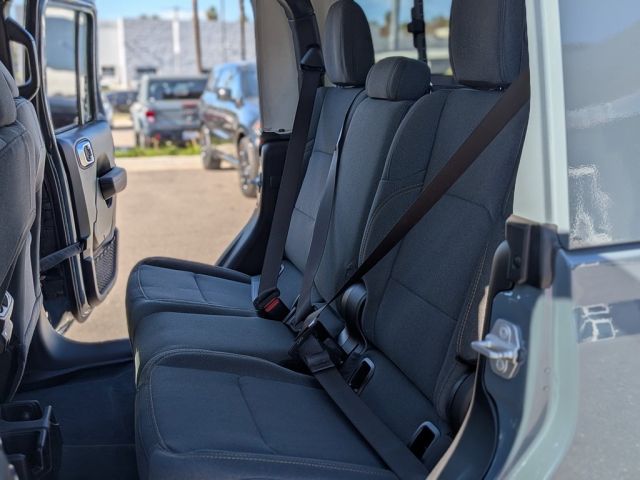 2026 Jeep Gladiator Sport S 2026 Jeep Gladiator Sport S