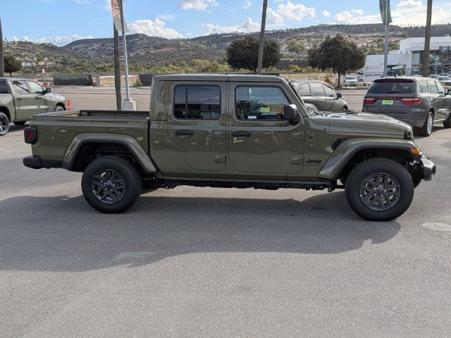 2026 Jeep Gladiator Sport S