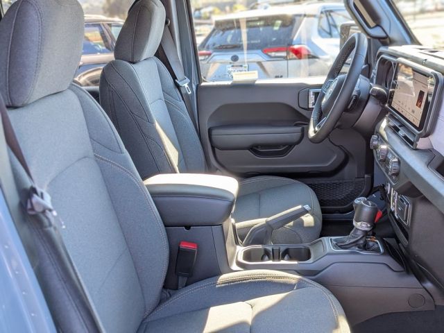 2026 Jeep Gladiator Sport S 2026 Jeep Gladiator Sport S