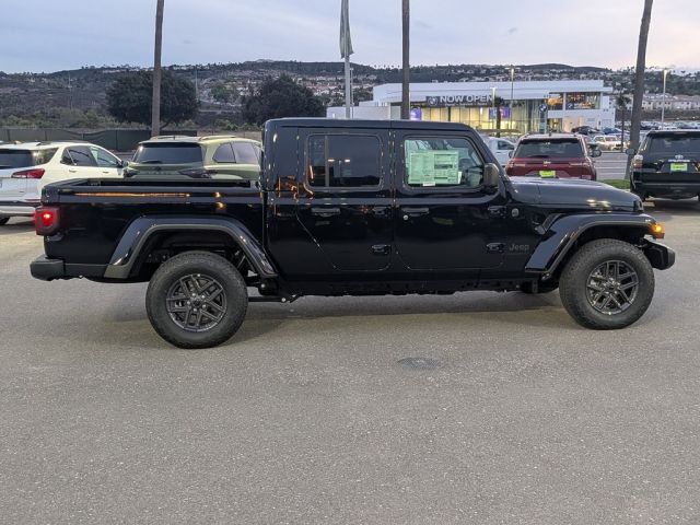 2026 Jeep Gladiator Sport S 2026 Jeep Gladiator Sport S