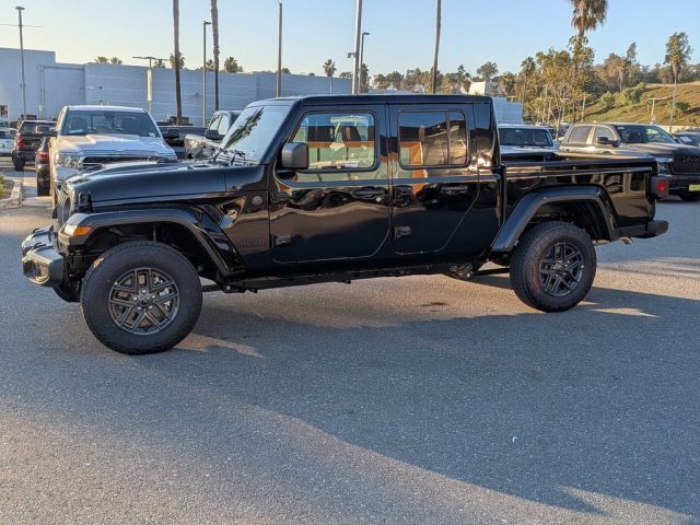 2026 Jeep Gladiator Sport S