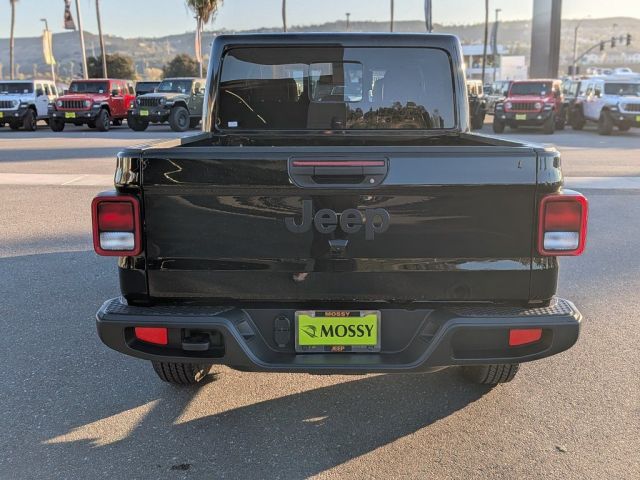 2026 Jeep Gladiator Sport S