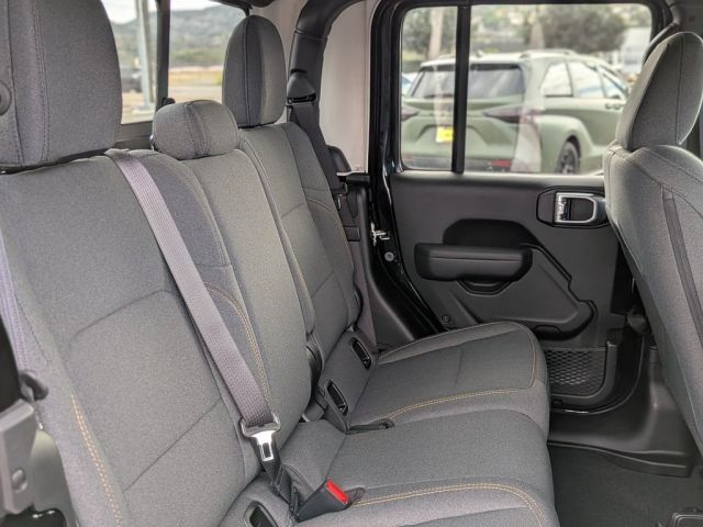 2026 Jeep Gladiator Sport S 2026 Jeep Gladiator Sport S