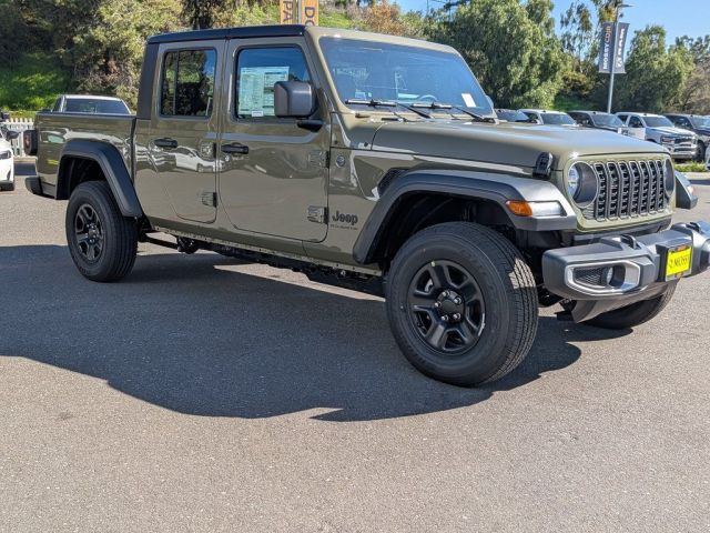 2026 Jeep Gladiator Sport