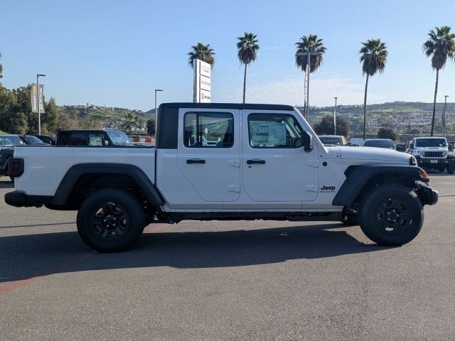 2026 Jeep Gladiator Sport 2026 Jeep Gladiator Sport