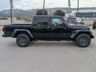 2026 Jeep Gladiator Sport S 2026 Jeep Gladiator Sport S