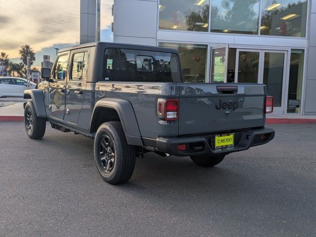 2026 Jeep Gladiator Sport