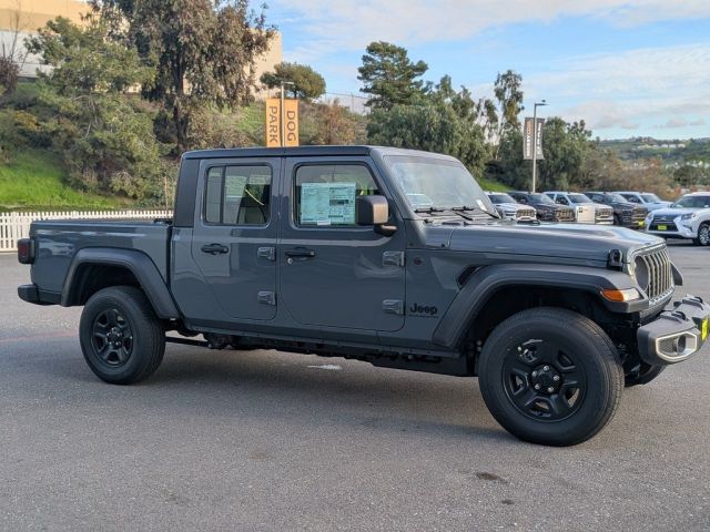 2026 Jeep Gladiator Sport