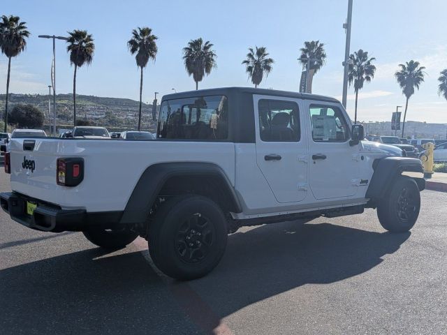 2026 Jeep Gladiator Sport