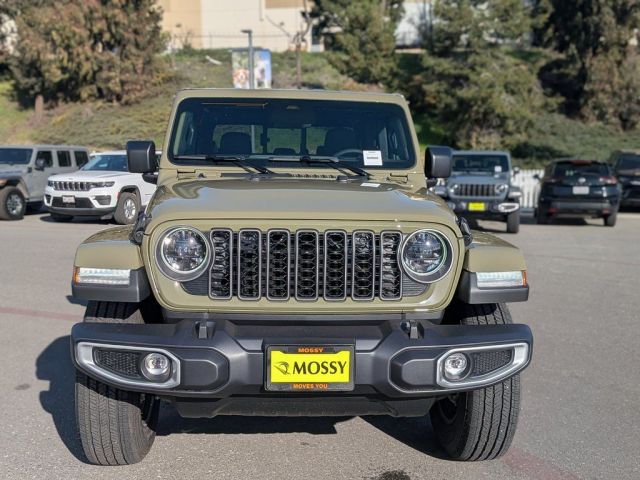2026 Jeep Gladiator 