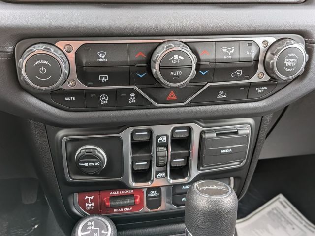 2026 Jeep Gladiator Mojave 2026 Jeep Gladiator Mojave