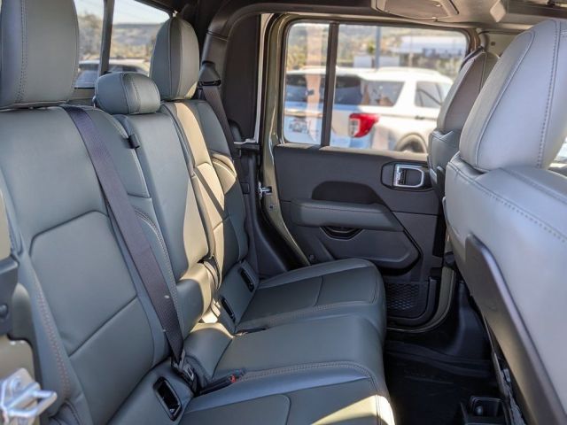 2026 Jeep Gladiator Mojave 2026 Jeep Gladiator Mojave