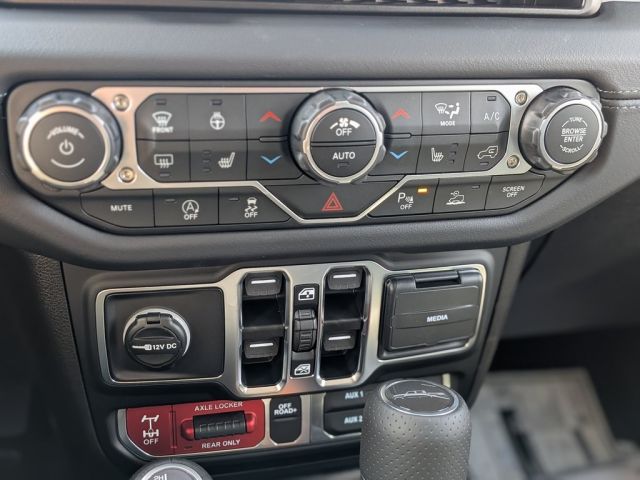 2026 Jeep Gladiator Mojave 2026 Jeep Gladiator Mojave