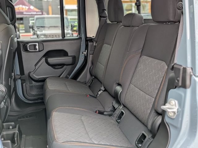 2026 Jeep Gladiator Mojave 4x4 2026 Jeep Gladiator Mojave 4x4