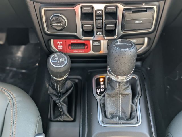 2026 Jeep Gladiator Mojave 2026 Jeep Gladiator Mojave