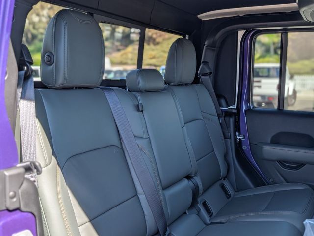 2026 Jeep Gladiator Mojave 2026 Jeep Gladiator Mojave