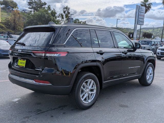 2026 Jeep Grand Cherokee Laredo 2026 Jeep Grand Cherokee Laredo