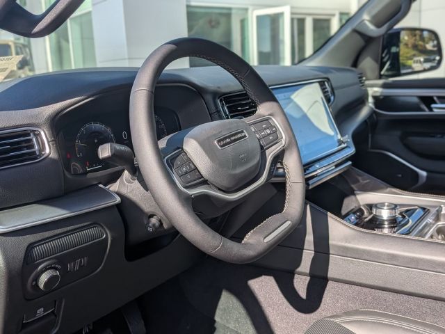 2026 Jeep Grand Wagoneer 