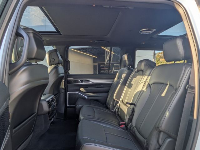 2026 Jeep Grand Wagoneer 