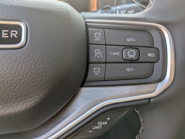 2026 Jeep Grand Wagoneer 