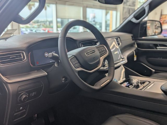 2026 Jeep Grand Wagoneer 