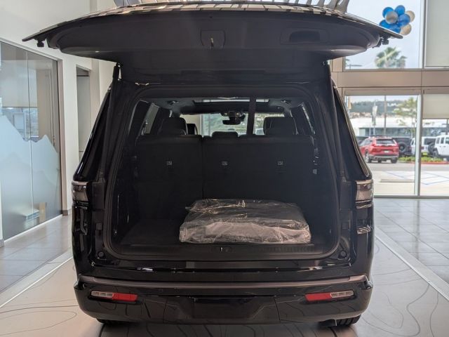 2026 Jeep Grand Wagoneer 