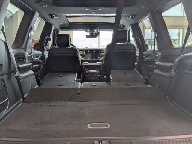 2026 Jeep Grand Wagoneer 