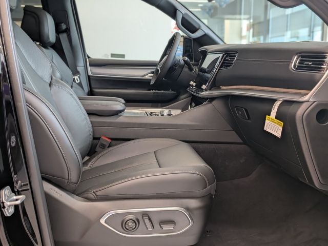 2026 Jeep Grand Wagoneer 