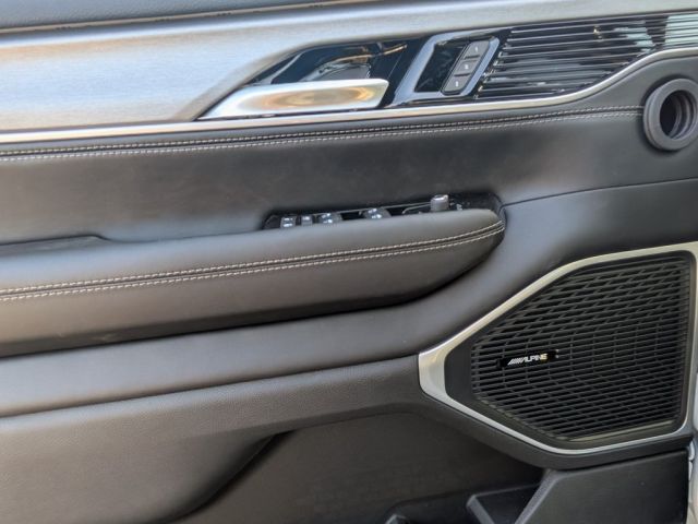 2026 Jeep Grand Wagoneer 