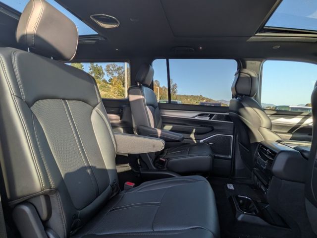 2026 Jeep Grand Wagoneer 