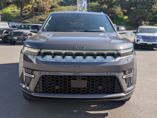 2026 Jeep Grand Wagoneer 