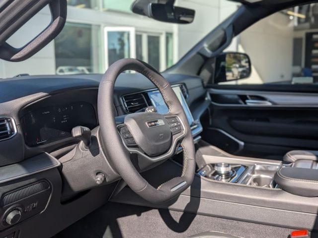 2026 Jeep Grand Wagoneer 